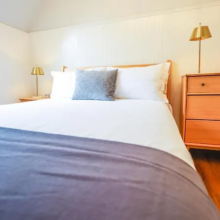Mahone Bay Bed And Breakfast-3